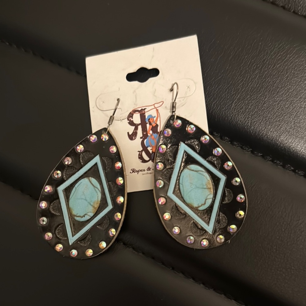 NWT Western leather Teardrop Earrings with Turquoise and Rhinestones